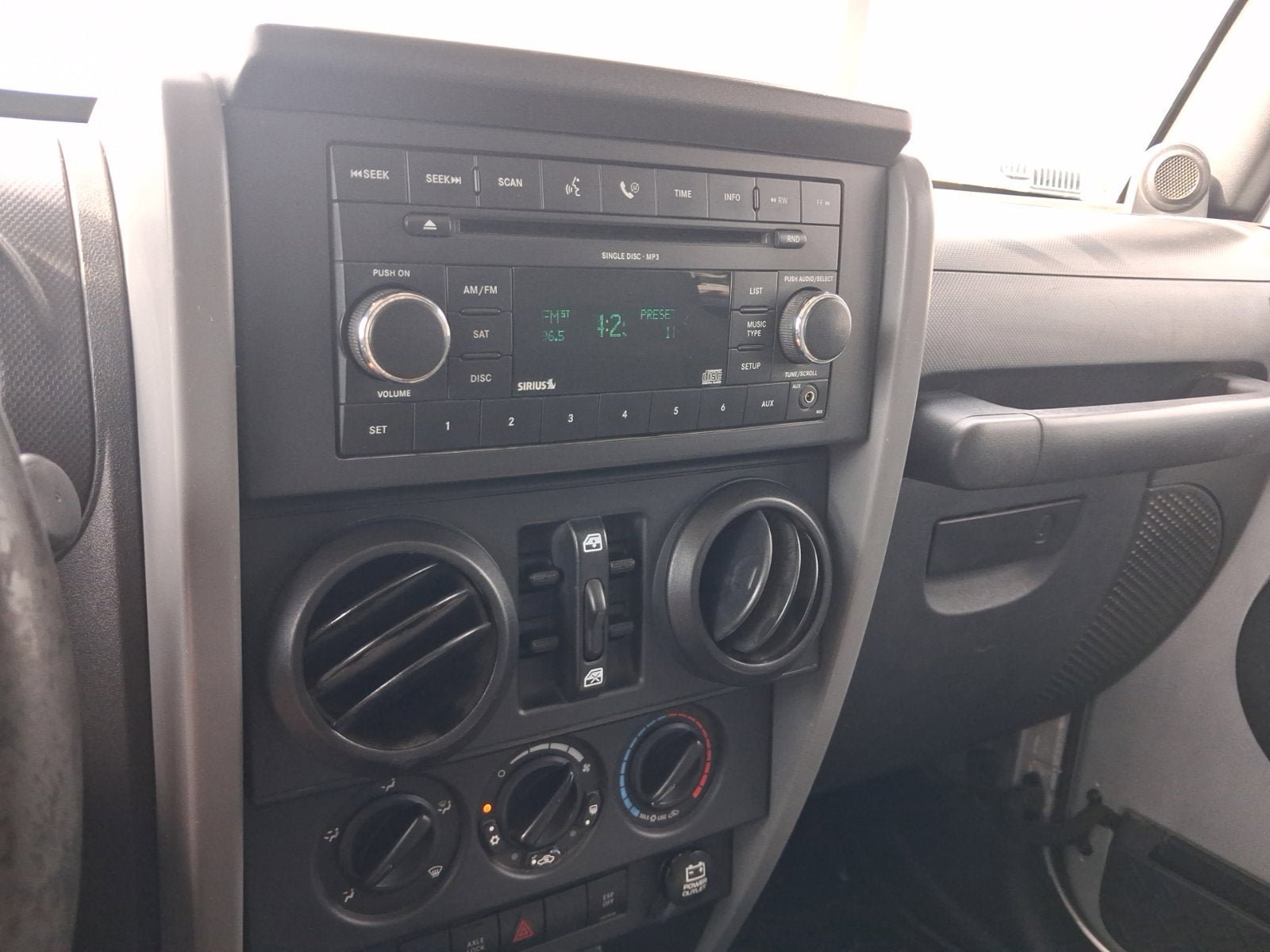 Used 2008 Jeep Wrangler Unlimited Rubicon w/ PWR Convenience Group AWD/4WD image 18