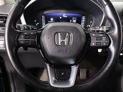 Used 2023 Honda Pilot Elite image 3