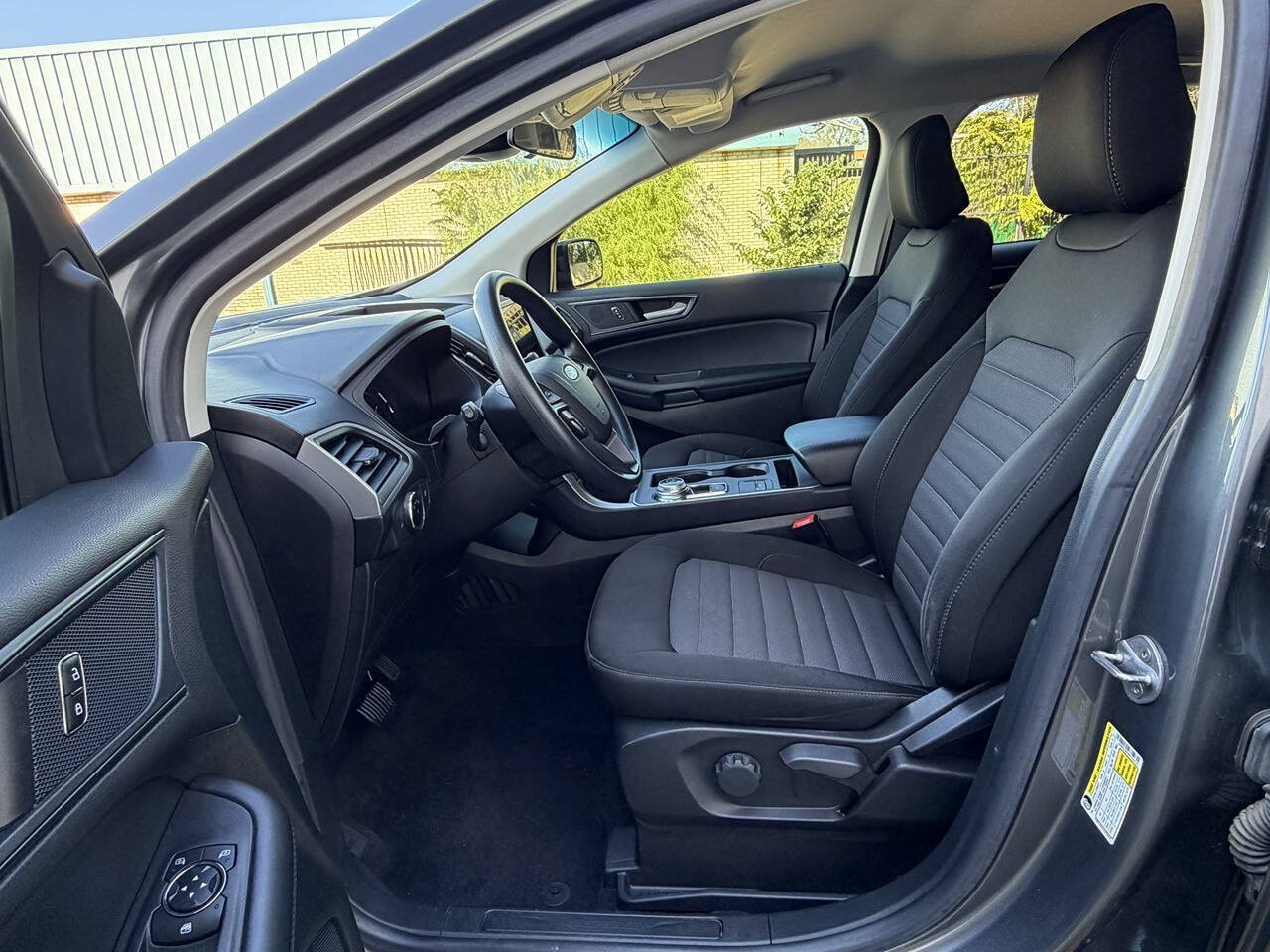 Used 2023 Ford Edge SE w/ Black Appearance Package AWD/4WD image 26
