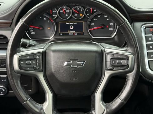 Used 2021 Chevrolet Tahoe Z71 w/ Luxury Package AWD/4WD image 9