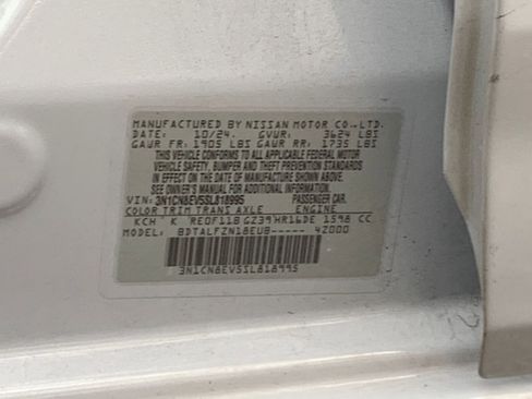 Used 2025 Nissan Versa SV image 10