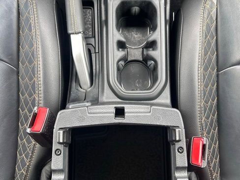 Used 2022 Jeep Wrangler Unlimited Sahara image 21