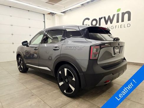 Used 2025 Nissan Kicks SR AWD/4WD image 3