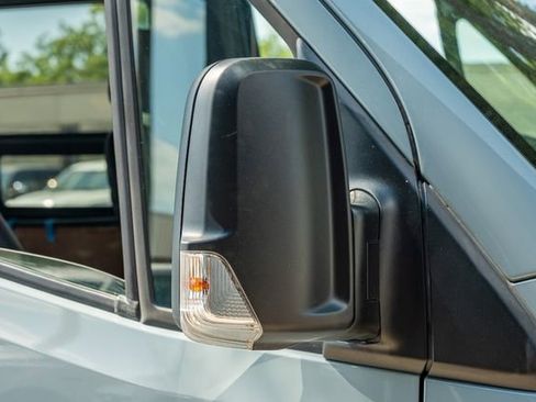 Used 2023 Mercedes-Benz Sprinter 3500 image 19