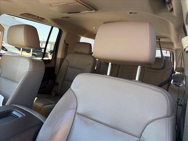 Used 2018 Chevrolet Suburban Premier AWD/4WD image 25