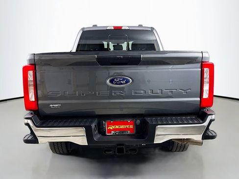 Used 2023 Ford F250 XLT image 7