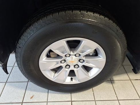 Used 2026 Chevrolet Silverado 1500 LT RWD image 5