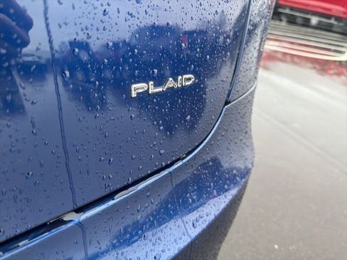 Used 2021 Tesla Model S Plaid image 8