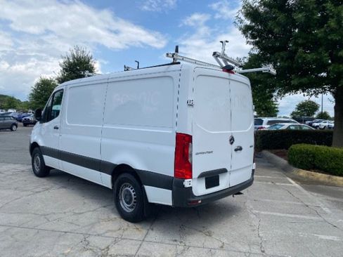 Used 2019 Mercedes-Benz Sprinter 2500 image 3