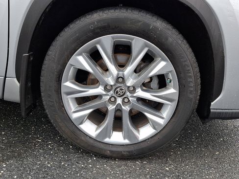 Used 2020 Toyota Highlander Limited image 8