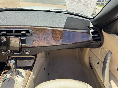 Used 2006 BMW Z4 3.0i RWD image 13
