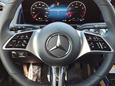 New 2026 Mercedes-Benz GLB 250 4MATIC image 8