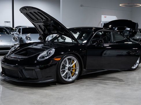 Used 2018 Porsche 911 GT3 RWD image 34
