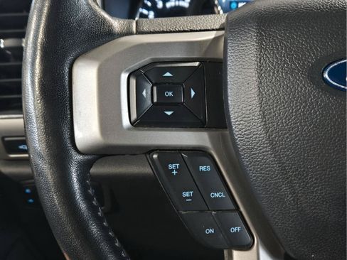Used 2022 Ford F450 Lariat w/ Lariat Value Package AWD/4WD image 16