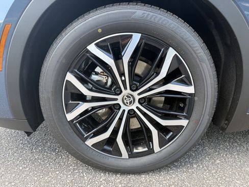 New 2026 Toyota Crown AWD/4WD image 11
