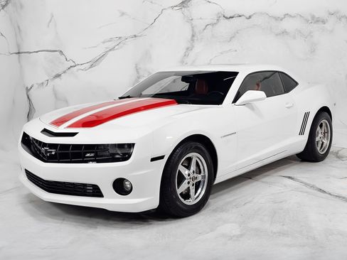Used 2012 Chevrolet Camaro SS w/ RS Package RWD image 8