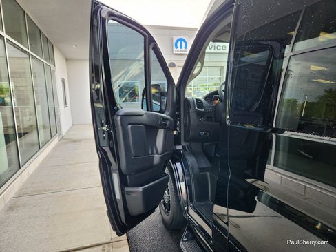 Used 2023 RAM ProMaster 2500 w/ Driver Convenience Group FWD image 43