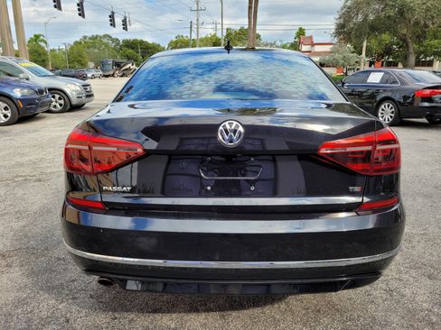 Used 2018 Volkswagen Passat 2.0T S image 10