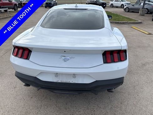 Used 2024 Ford Mustang Coupe image 7