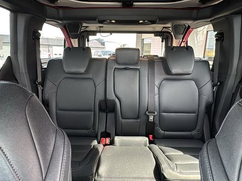 New 2026 Ford Bronco Badlands image 65