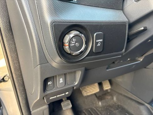 Used 2014 Honda Ridgeline SE image 18