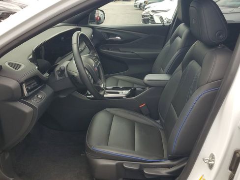 Used 2025 Buick Envista Sport Touring FWD image 13