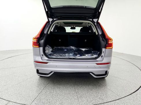 New 2026 Volvo XC60 B5 Plus w/ Climate Package image 19