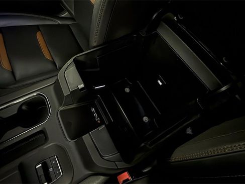 Used 2024 GMC Sierra 2500 AT4 w/ AT4 Premium Plus Package image 34