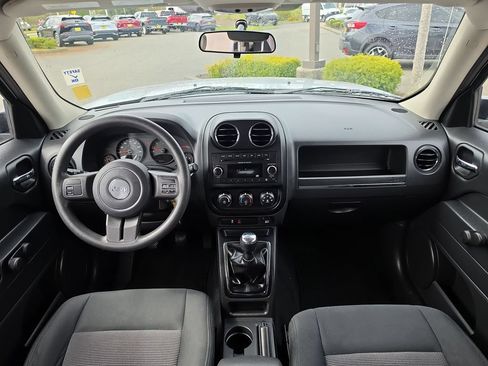 Used 2012 Jeep Patriot Sport AWD/4WD image 19