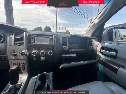 Used 2015 Toyota Sequoia Platinum image 24