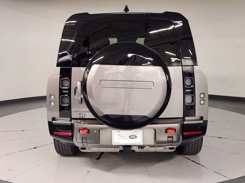 Used 2024 Land Rover Defender 130 X image 10