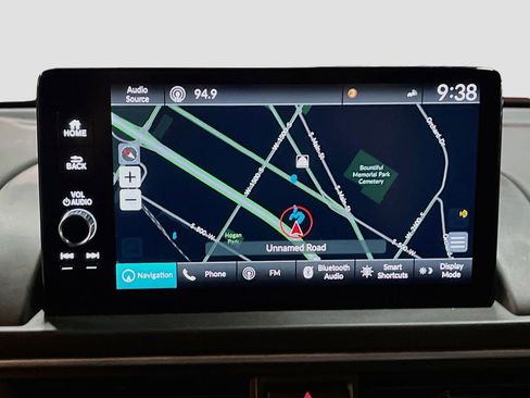 Used 2025 Honda Pilot Black Edition image 13