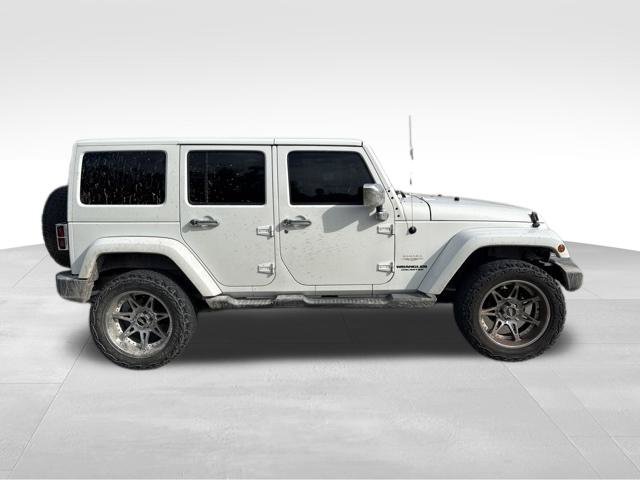 Used 2012 Jeep Wrangler Unlimited Sahara w/ Connectivity Group AWD/4WD image 2