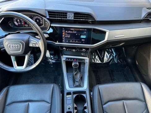 Used 2022 Audi Q3 2.0T Premium image 3