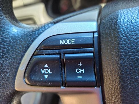 Used 2011 Honda Accord EX image 24