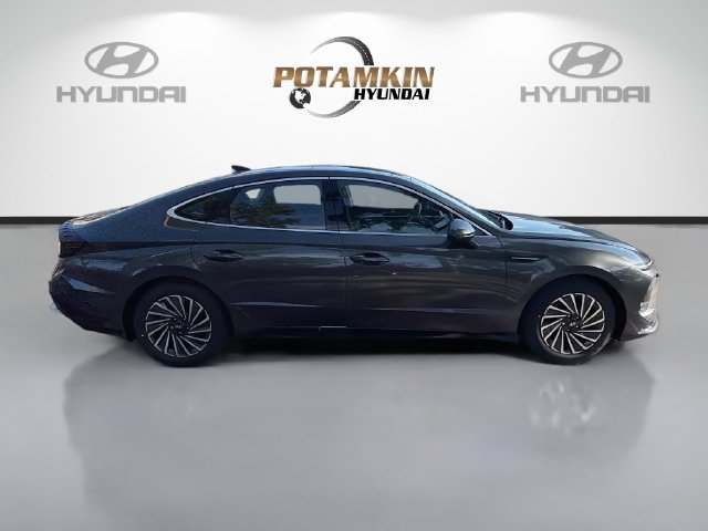 New 2026 Hyundai Sonata SEL FWD image 4