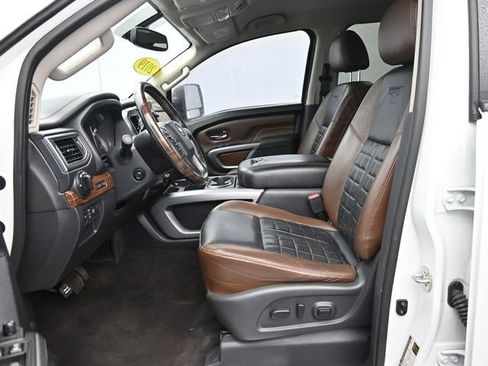 Used 2019 Nissan Titan Platinum Reserve w/ Platinum Utility Package AWD/4WD image 34
