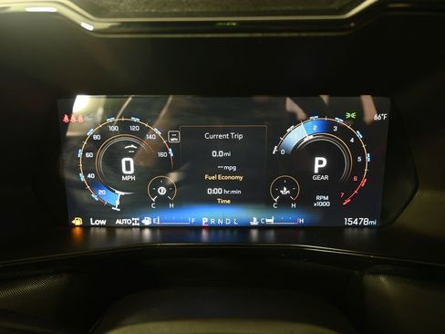Used 2024 Chevrolet Colorado Z71 w/ Z71 Convenience Package 2 AWD/4WD image 19