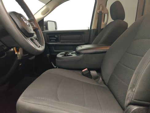 Used 2019 RAM 1500 Tradesman w/ Chrome Plus Package RWD image 17