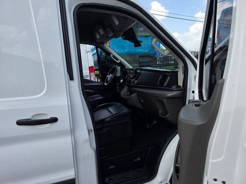 Used 2022 Ford Transit 250 Medium Roof RWD image 14