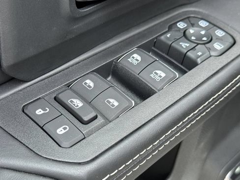 New 2026 RAM 3500 Limited AWD/4WD image 20