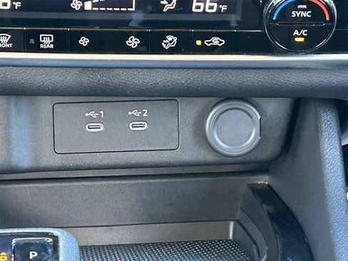 Certified 2025 Nissan Rogue SV image 21