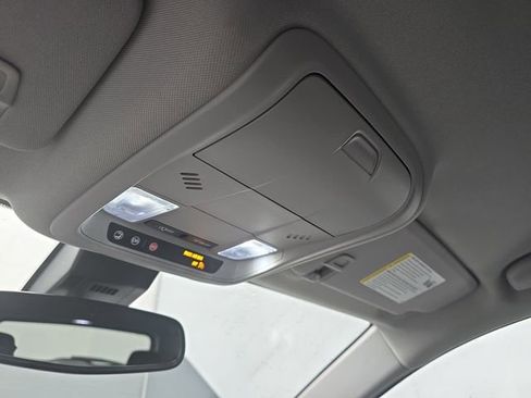 Used 2023 GMC Terrain SLE image 41