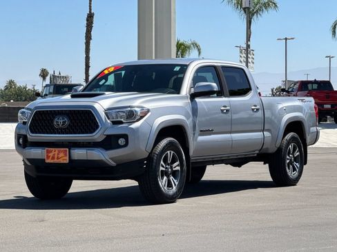 Used 2019 Toyota Tacoma TRD Sport w/ Technology Package RWD image 7