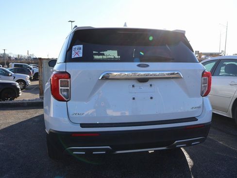 Certified 2022 Ford Explorer XLT w/ Equipment Group 202A image 5