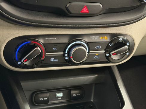 Used 2023 Kia Soul LX FWD image 14