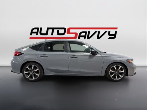 Used 2025 Honda Civic Sport Touring image 4