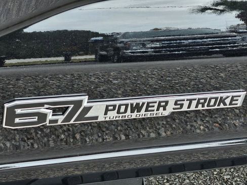 New 2026 Ford F250 Lariat w/ Black Appearance Package image 32