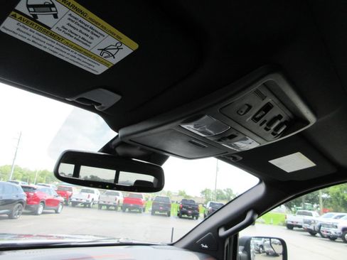 Used 2021 Nissan Titan PRO-4X w/ Pro-4x Convenience Package AWD/4WD image 35
