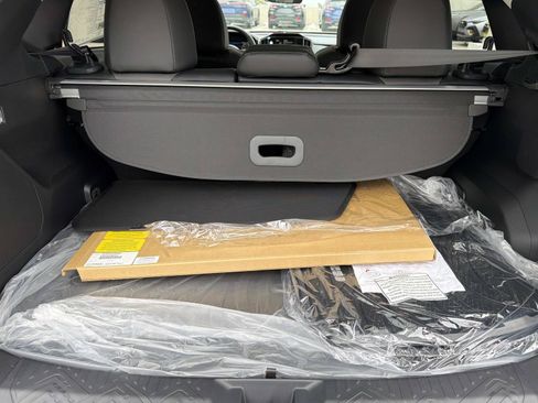 New 2026 Subaru Crosstrek 2.5i Limited w/ Crosstrek Mirror Package AWD/4WD image 7